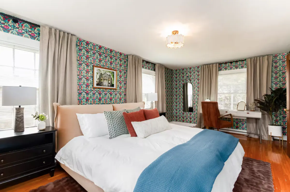 Showplace can help you host smarter.