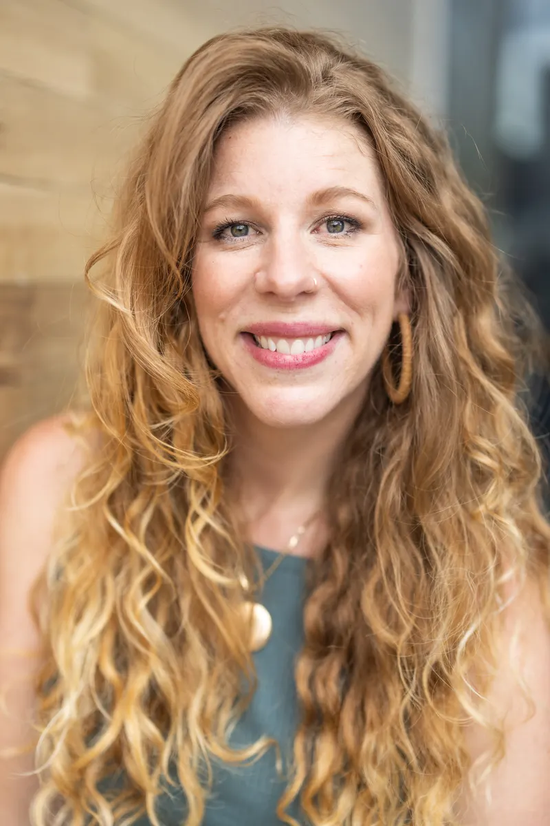 Mari H.
