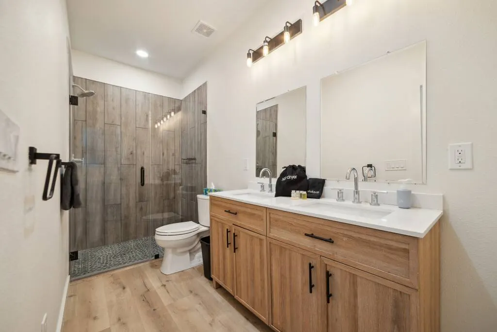 Showplace can help you host smarter.