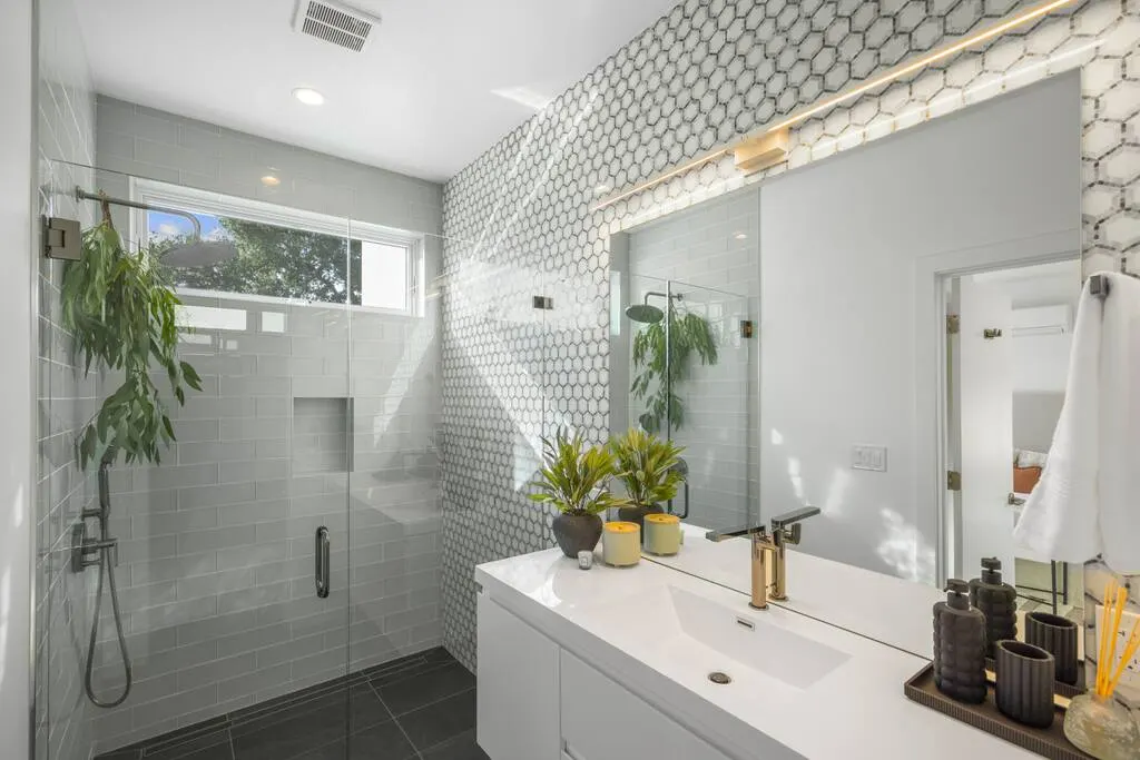 Showplace can help you host smarter.